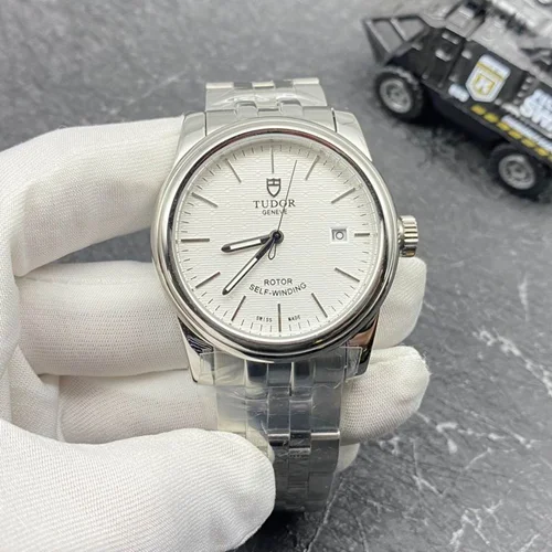 Tudor Watch Tudor men 42mm