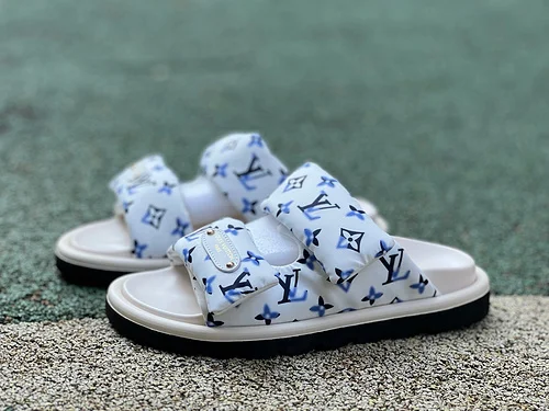 LOUIS VUITTON Pool Pillow Comfort Slides White Blue