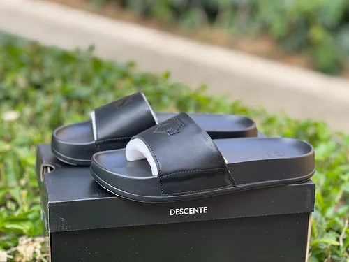 DESCENTE Icing Nars One-Strap Slides Black